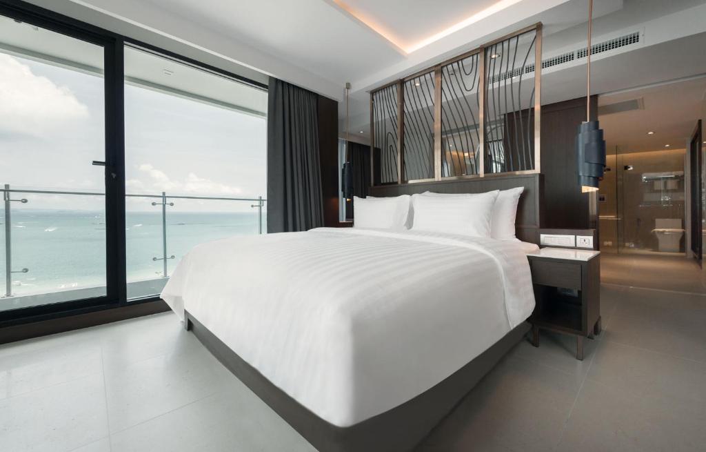 Bedroom Mytt Hotel Pattaya 5 Star Bedroom Mytt Hotel Pattaya 5 Star