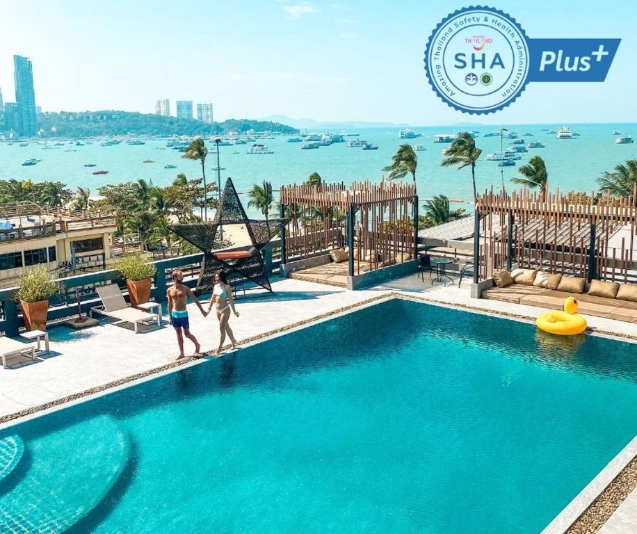 Outdoor swimming pool Hermann Hotel Pattaya 5 Star Outdoor swimming pool Hermann Hotel Pattaya 5 Star