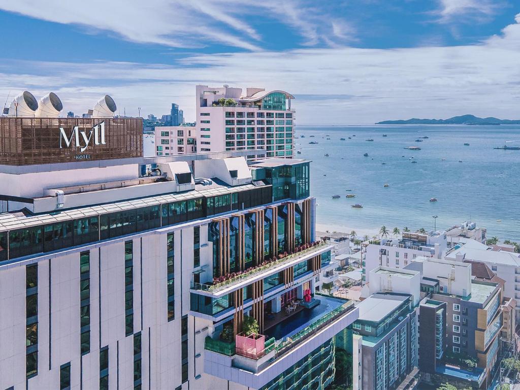 ชมวิวโรงแรมห้าดาวมิตร์พัทยา ชมวิวโรงแรมห้าดาวมิตร์พัทยา